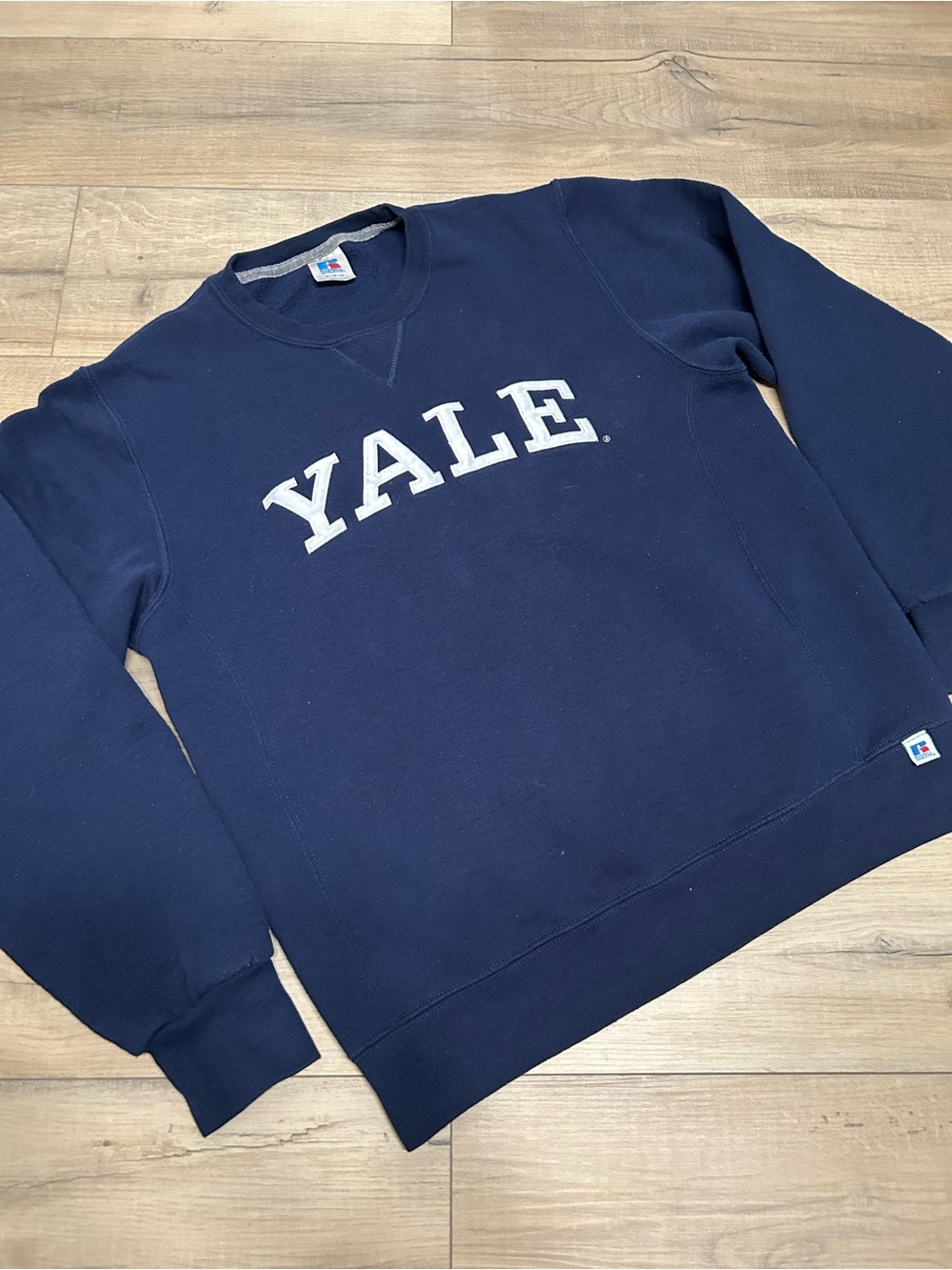 Vintage Yale Navy Crewneck Sweatshirt - Classic Collegiate Pullover